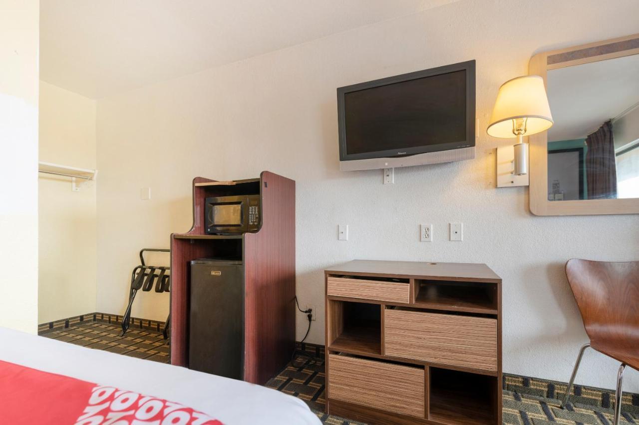 Oyo Hotel Tulsa Ok I-44/Route 66 Екстер'єр фото