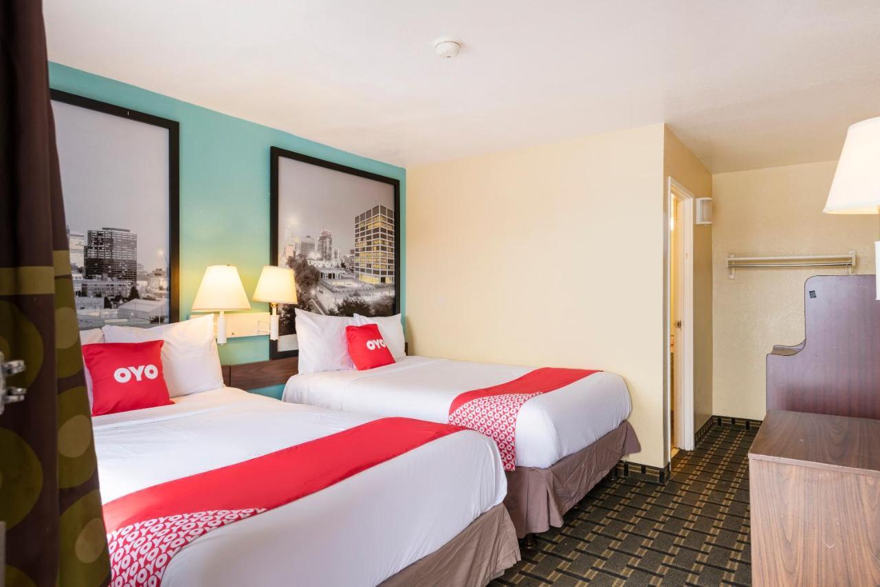 Oyo Hotel Tulsa Ok I-44/Route 66 Екстер'єр фото