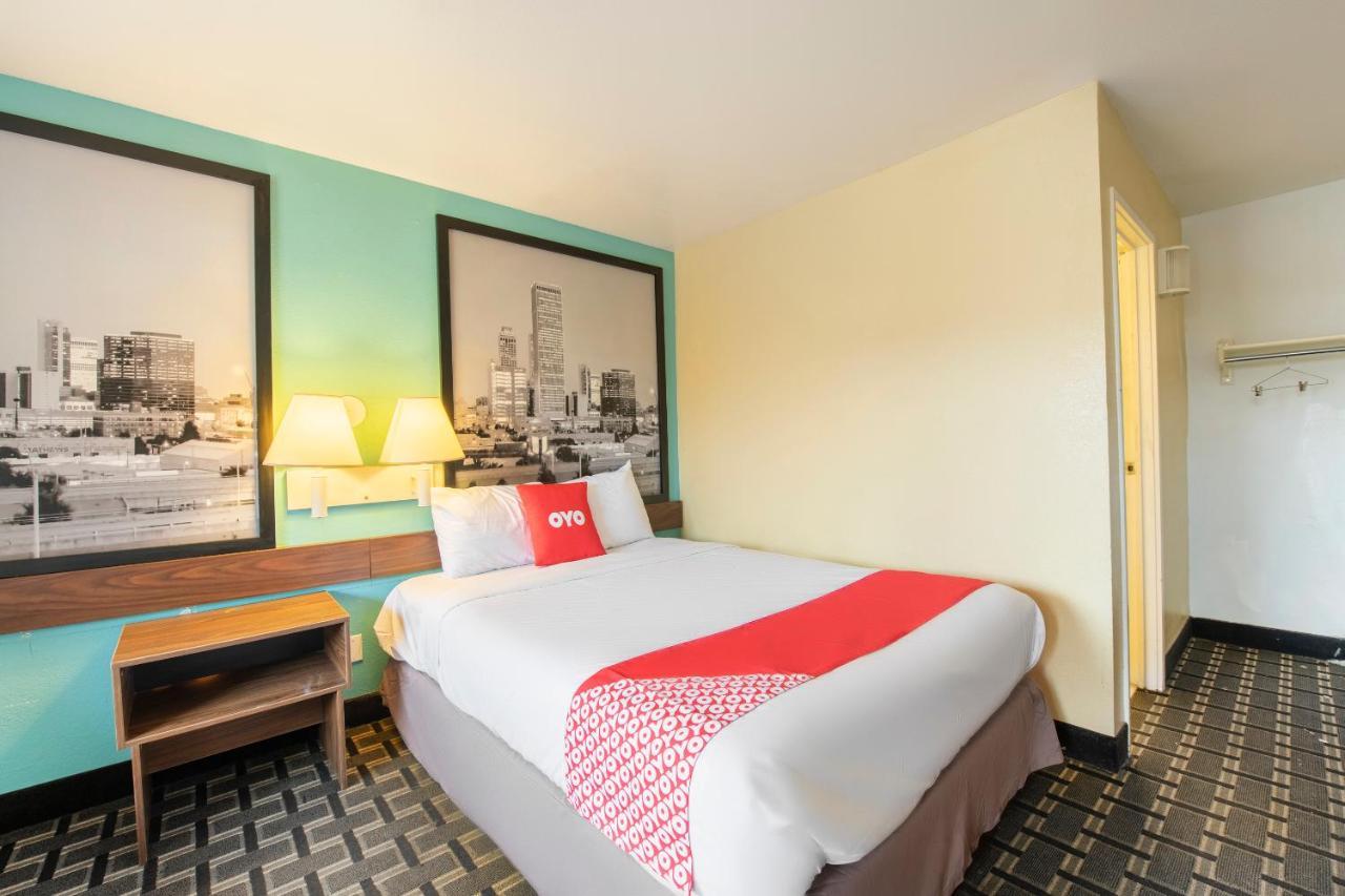 Oyo Hotel Tulsa Ok I-44/Route 66 Екстер'єр фото